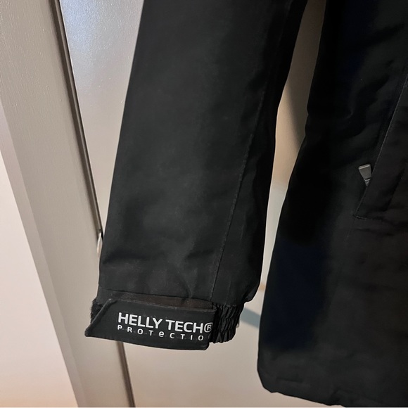 Helly Hansen black jacket - Picture 3 of 4